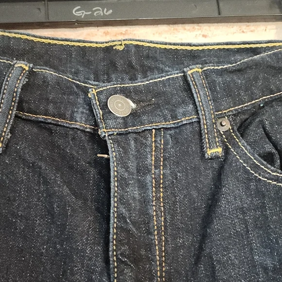 Levi's Men's Dark Denim Skinny Jeans - Picture 2 of 4